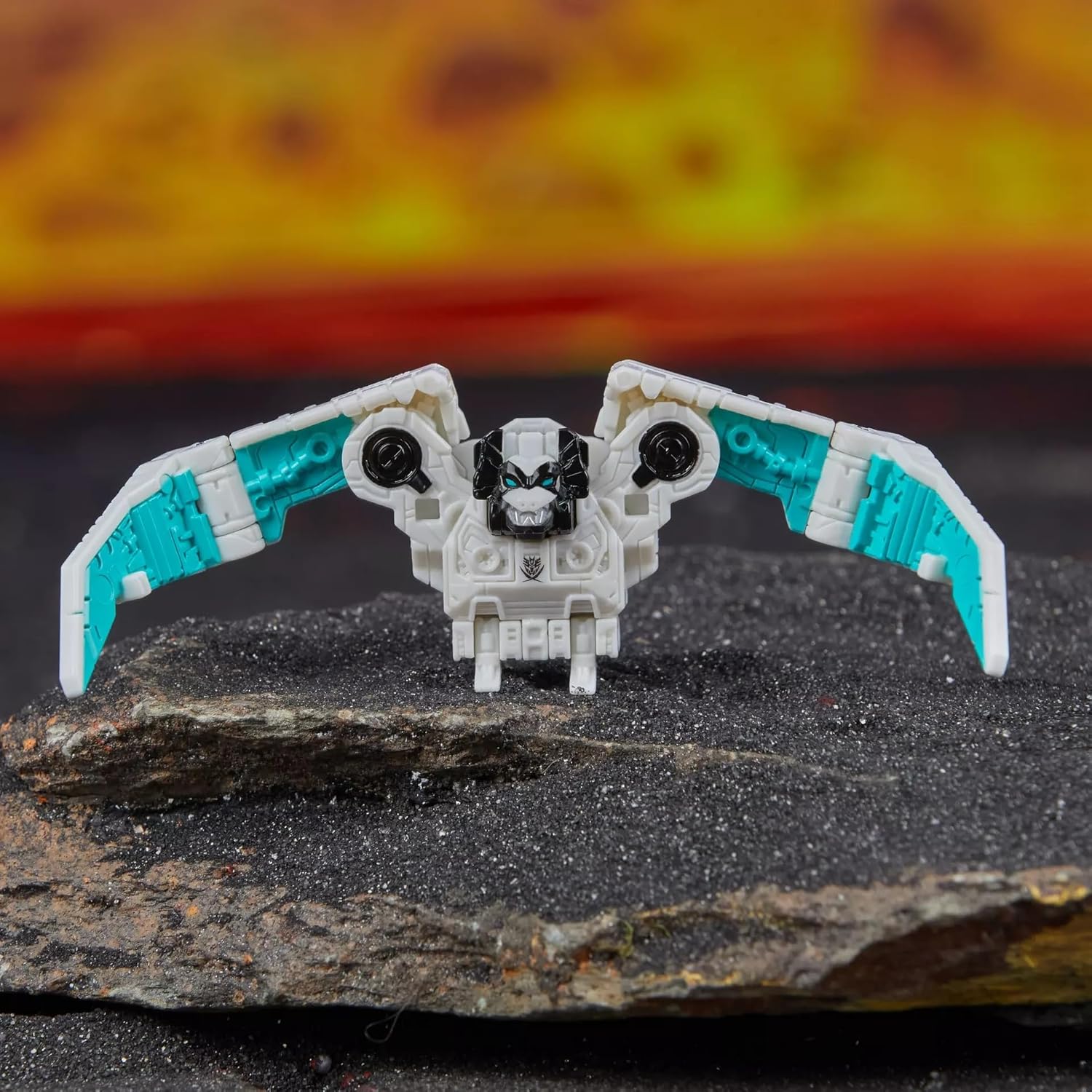 Transformers Legacy United Star Raider Thundertron Action Figure