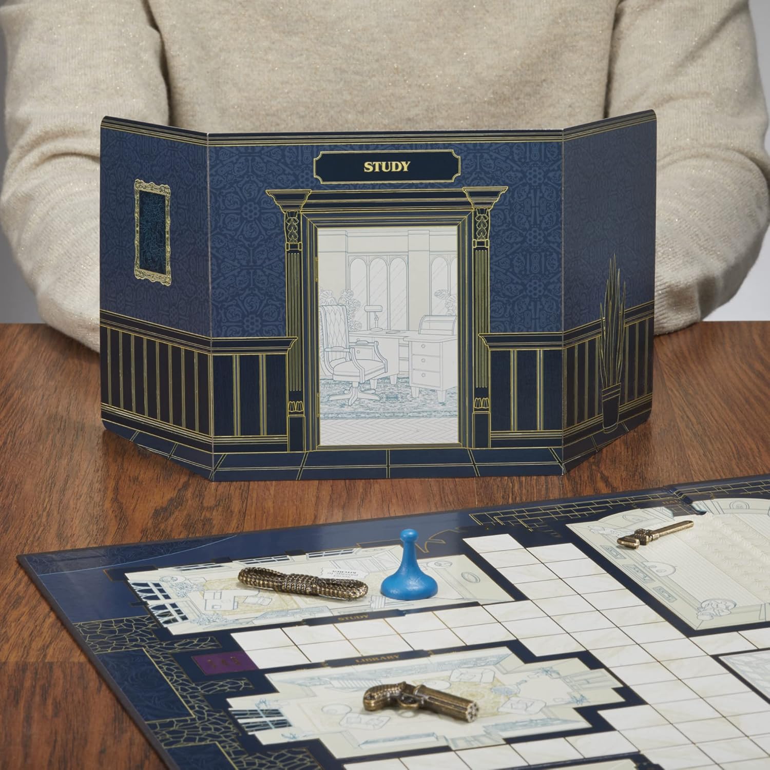 Hasbro Gaming CLUE Signature Collection