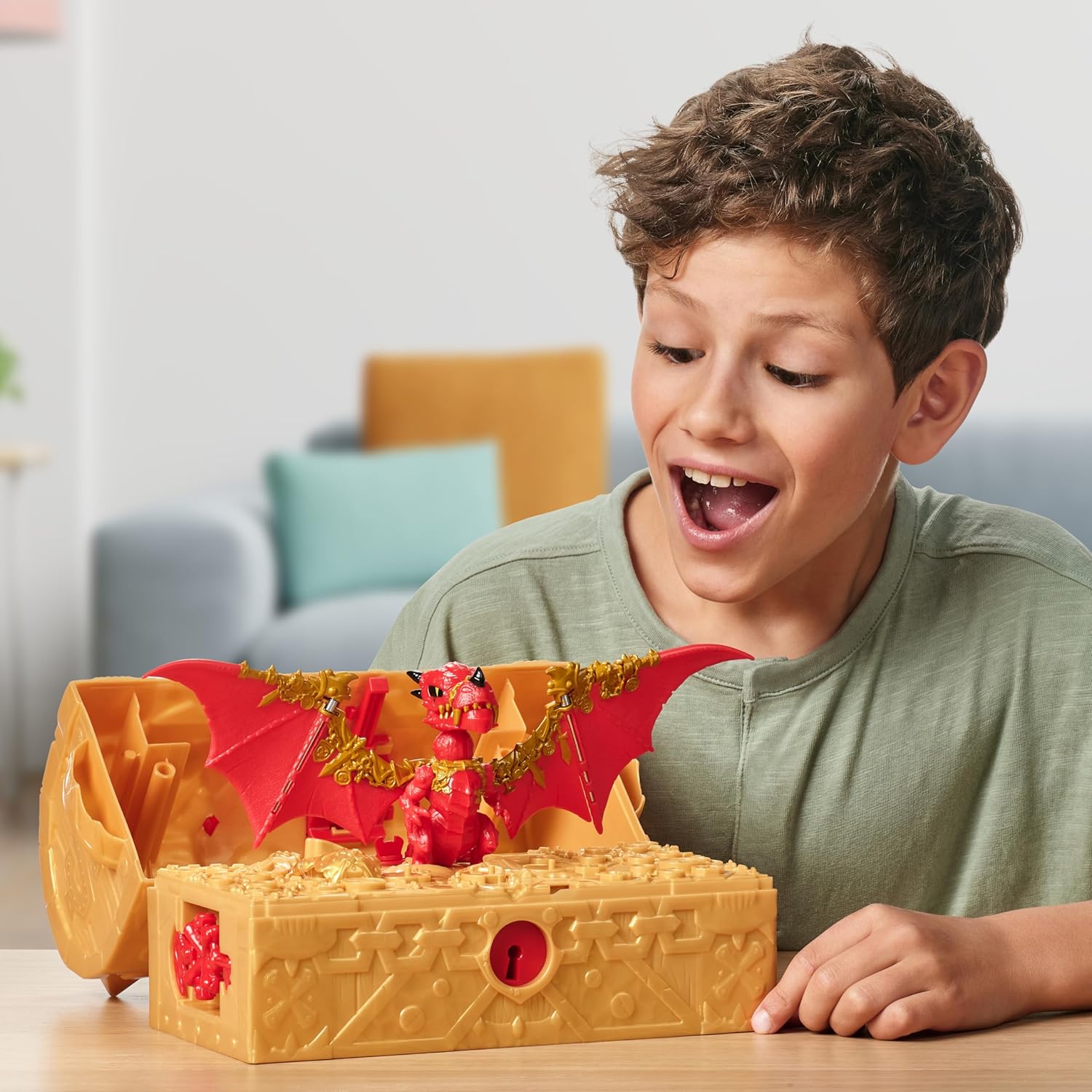 TREASURE X Lost Lands Dragon's Realm Mystery Treasure Chest