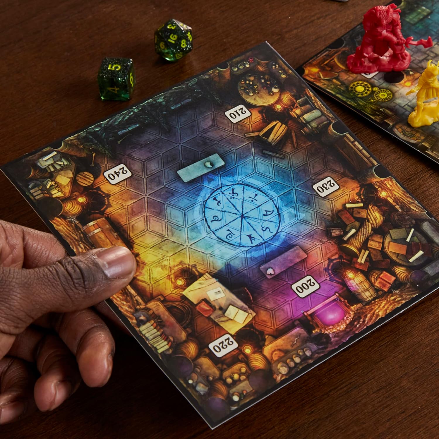 Hasbro Gaming Dungeons & Dragons: Bedlam in Neverwinter