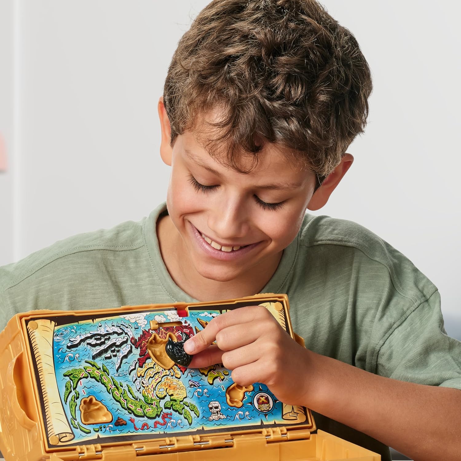 TREASURE X Lost Lands Dragon's Realm Mystery Treasure Chest